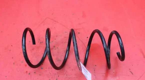 BMW X3 E83 Front coil spring