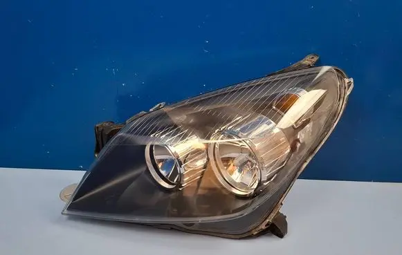 Headlight/headlamp