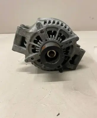 BMW 3 F30 F35 F31 Generator/alternator 7616119