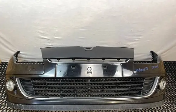Renault Megane III Front bumper 