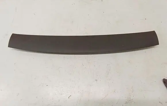 Volkswagen Golf VII Other trunk/boot trim element 5G6867715B