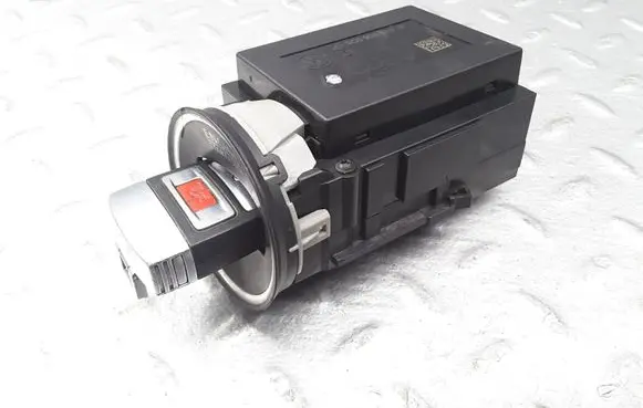 Volkswagen PASSAT CC Ignition lock 3C0905843R 33303401 11602602292941