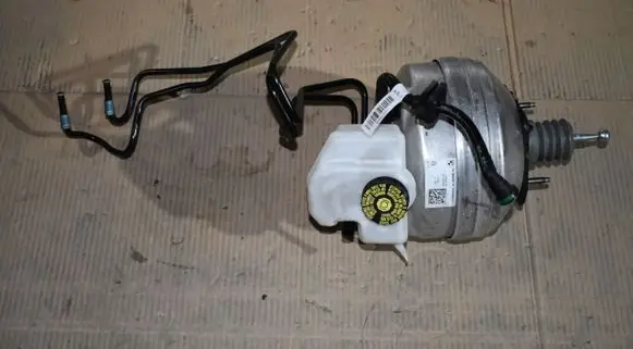 BMW 3 G20 G21 Brake booster 689220255