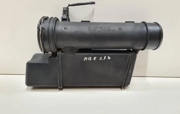 Mercedes-Benz E W211 Intake resonator A2115280308