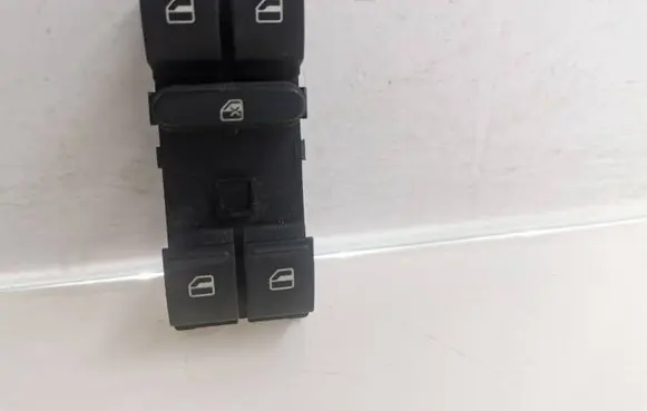 Skoda Superb B6 (3T) Electric window control switch 1Z0959858B