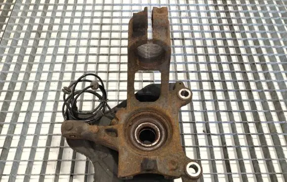 Opel Movano C Front wheel hub spindle knuckle 01393344080