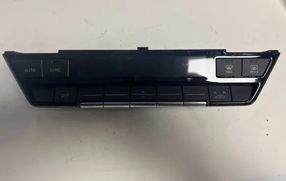 Audi A3 8Y Climate control unit 8Y0820043