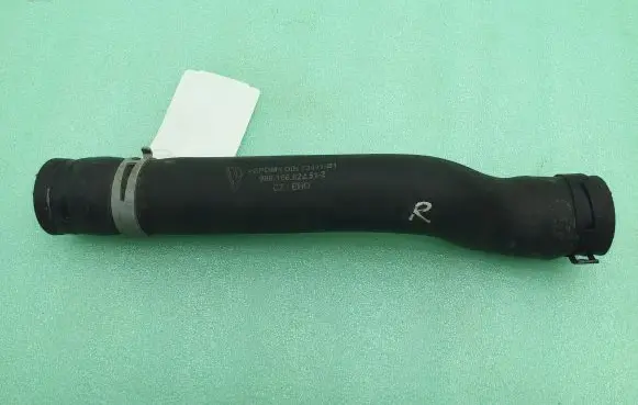 Porsche 911 996 Engine coolant pipe/hose 99610662251