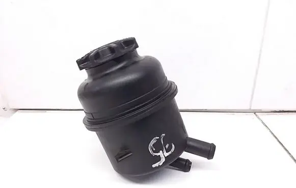 Power steering fluid tank/reservoir