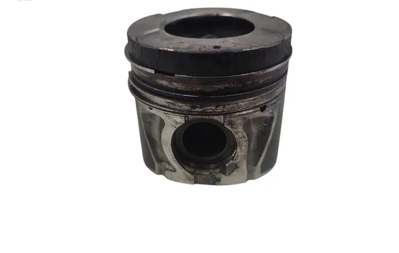 Opel Zafira B Piston 