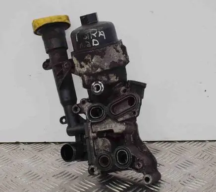 Opel Astra H Oil filter cover 1040142