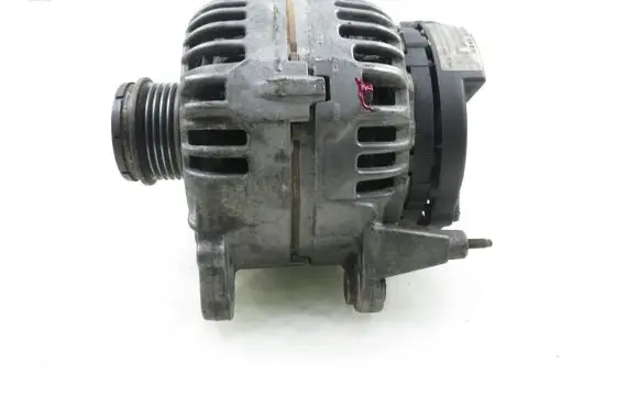 Volkswagen PASSAT B5.5 Generator/alternator 038903018QX