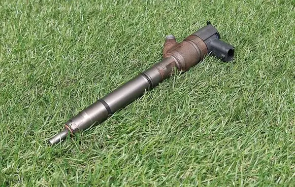 KIA Ceed Fuel injector 338002A900