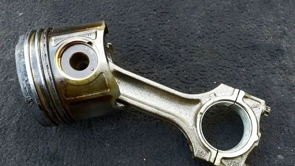 BMW 5 E60 E61 Piston with connecting rod