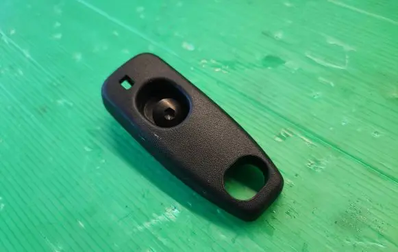 Opel Vivaro Front door handle cover 908A13590R 93452557