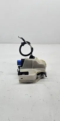 Volkswagen Phaeton Front door lock 25100D6