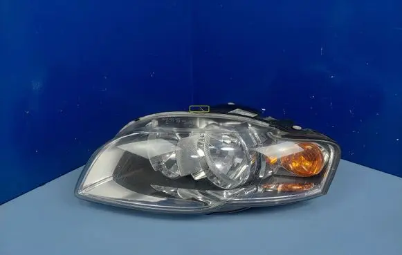 Audi A4 S4 B7 8E 8H Headlight/headlamp 8E0941003AJ 0301219201