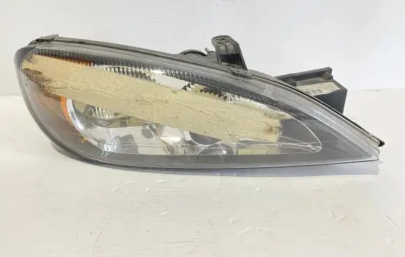 Nissan Primera Headlight/headlamp 260109F502