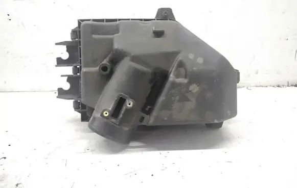 Honda FR-V Air filter box