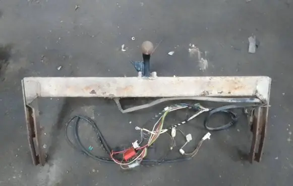 Toyota Corolla Verso E121 Tow bar set 