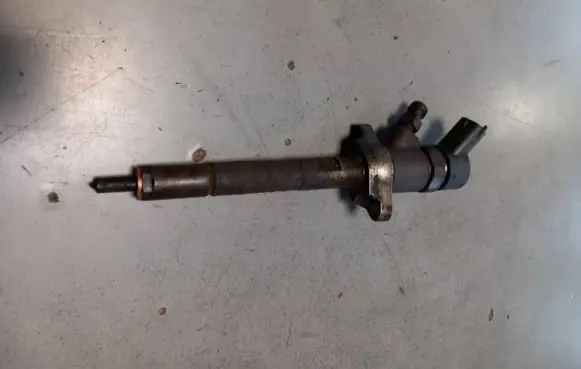 Ford Focus Fuel injector 0445110188