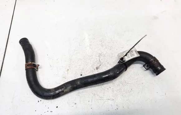 Engine coolant pipe/hose