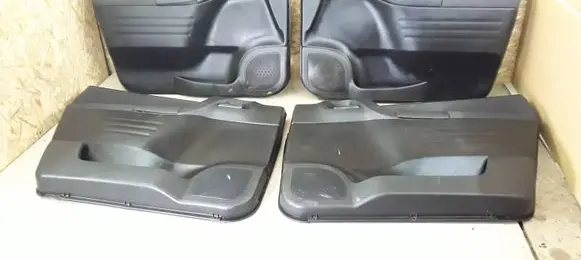 Opel Zafira A Front door card panel trim