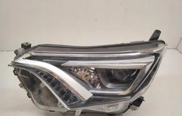 Toyota RAV 4 (XA40) Headlight/headlamp W3049