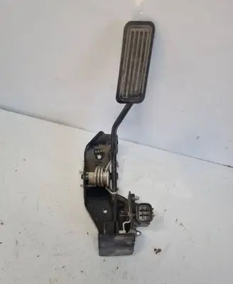 Toyota Avensis T250 Accelerator throttle pedal 7811135030