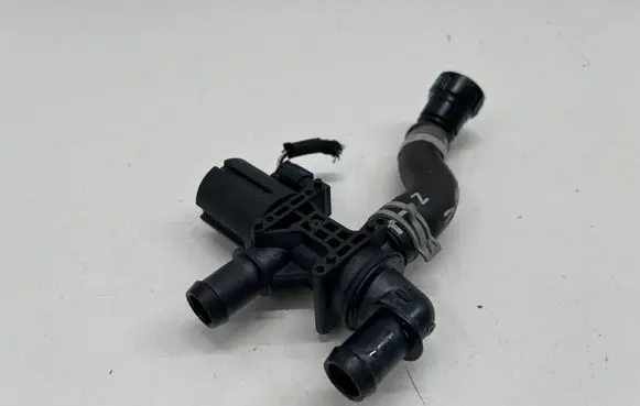 Jaguar I-Pace Electric auxiliary coolant/water pump P8D218495AA L9D38D198AD