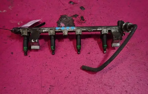 Fuel main line pipe