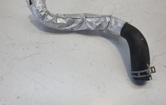 Chevrolet Volt II Engine coolant pipe/hose 23374040