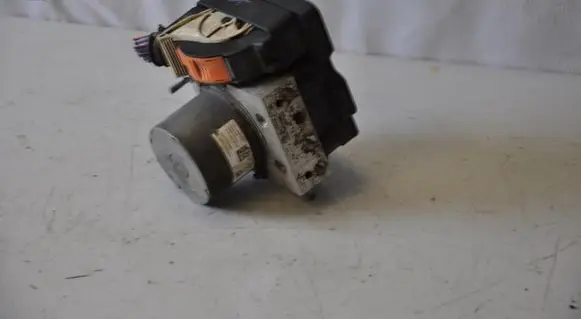 Peugeot 508 II ABS Pump 9829939880