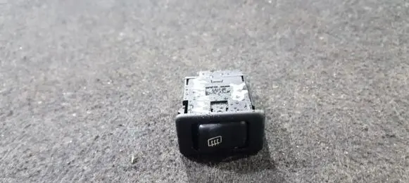 Nissan Maxima Windscreen/window heater switch