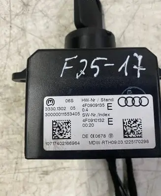Audi Q7 4L Ignition lock 4F0909135E
