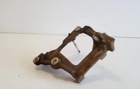 Toyota Hilux (AN120, AN130) A/C compressor mount bracket GD660