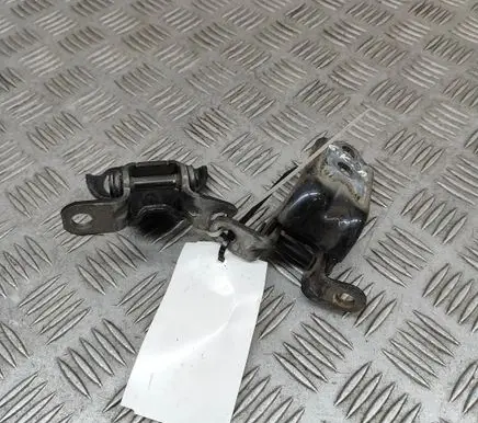Rear door hinge set