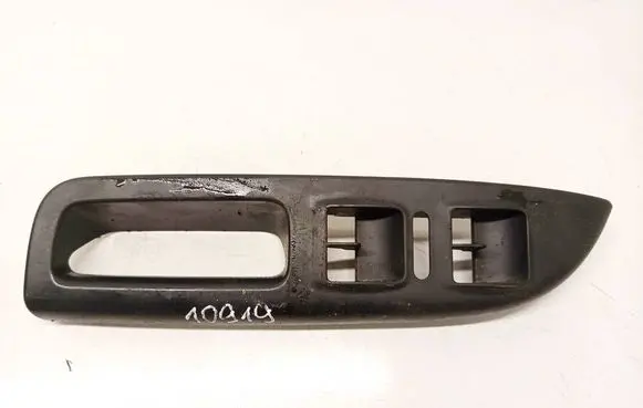 Skoda Octavia Mk2 (1Z) Front door window switch trim 1z1867171