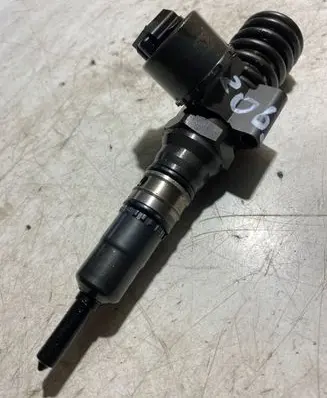 Mitsubishi Grandis Fuel injector 0414720404