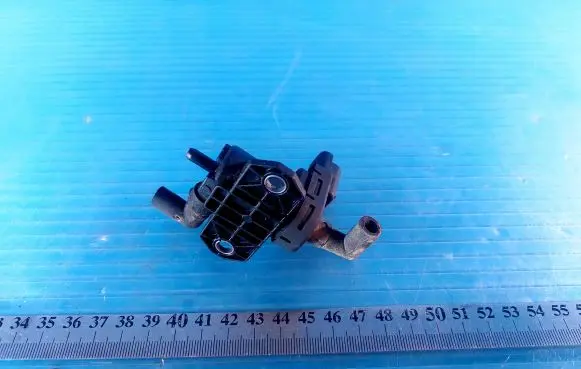 Ford Fiesta Vacuum valve 9688124580