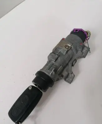 Audi A6 S6 C5 4B Ignition lock 4B0905851