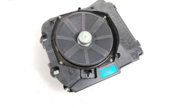 BMW 6 F06 Gran coupe Subwoofer speaker 9169686