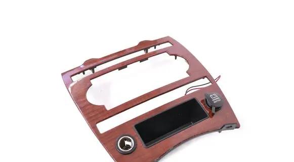 Jeep Grand Cherokee (WK) Dashboard glove box trim X35008106TH