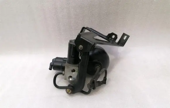 Mercedes-Benz S W220 Air suspension tank/reservoir A2203270115
