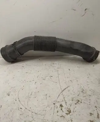Audi A4 S4 B5 8D Air intake hose/pipe 06B129627