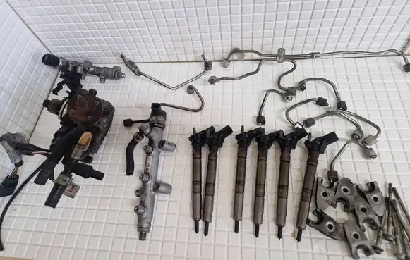 Audi A8 S8 D4 4H Fuel injection system set 059L30277CC