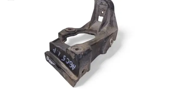 Audi A6 S6 C5 4B Fender mounting bracket 4B0853922B
