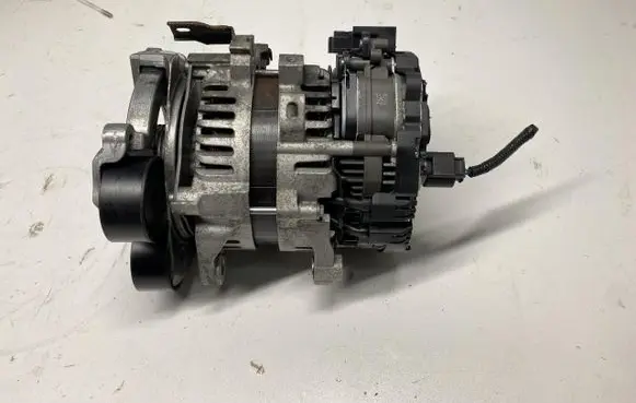 Hyundai i30 Generator/alternator 36300-07000