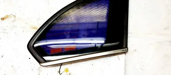 Rear side window