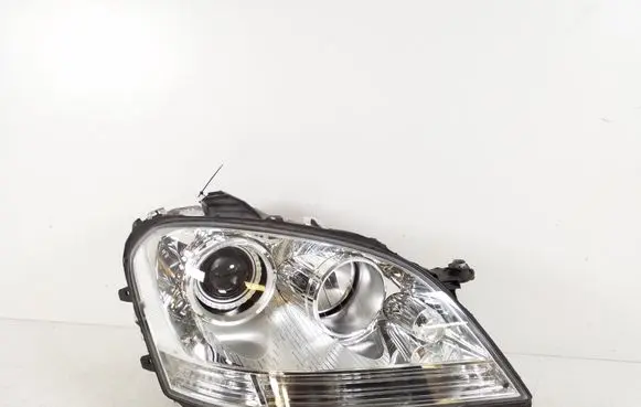Mercedes-Benz ML W164 Headlight/headlamp
